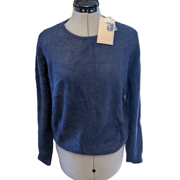New Revolution By‎ Cyrus Crewneck Fuzzy Blue Sweater Sz L NWT Feminine Soft Prep - Picture 1 of 7